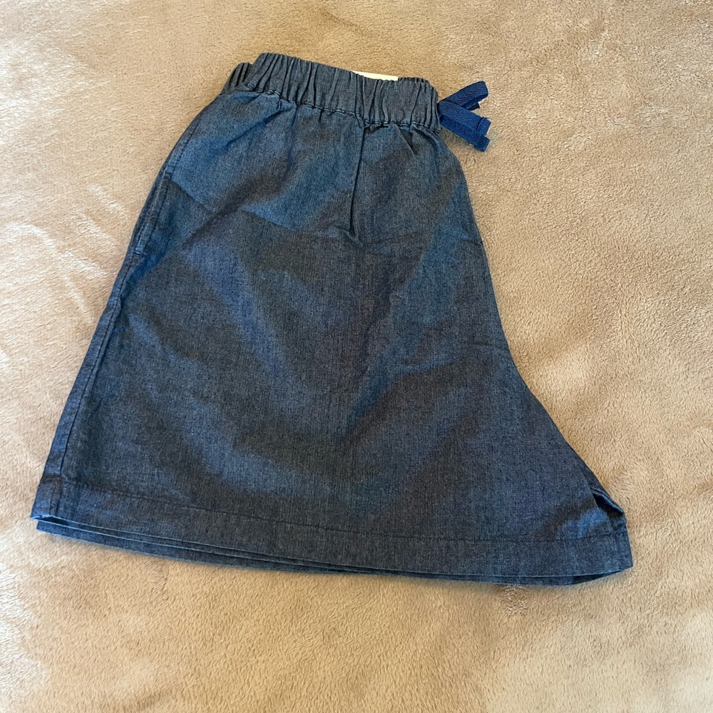 NWT UNIQLO Girls Chambray Easy Flare Shorts Height 49-53Inch Waist20-22 1/2 Inch